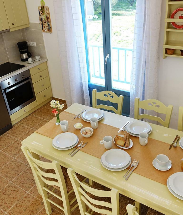 Flora Apartments Drios Ngoại thất bức ảnh